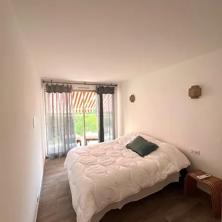 Entièrement Rénové Dans Le Centre De Tropez *