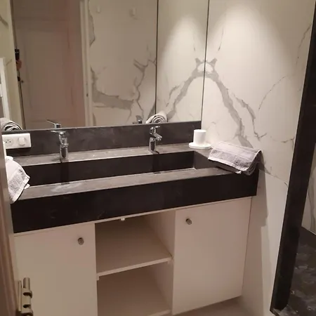 Apartamento Entièrement Rénové Dans Le Centre De Tropez